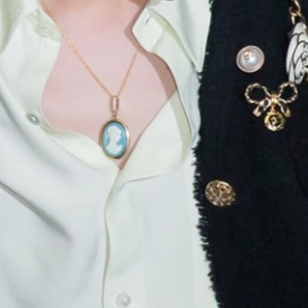 지드래곤 까메오 목걸이