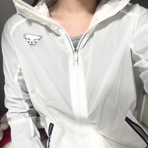 다이나핏 바람막이/윈드브레이커/화이트/브랜드/의류/옷/교복아우터