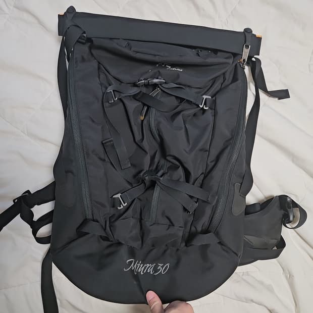 아크테릭스 백팩