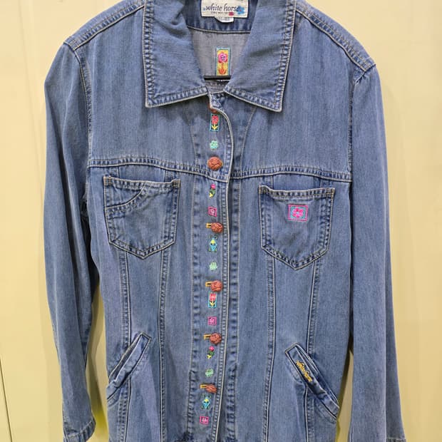 화이트호스 플라워 자수 데님 자켓