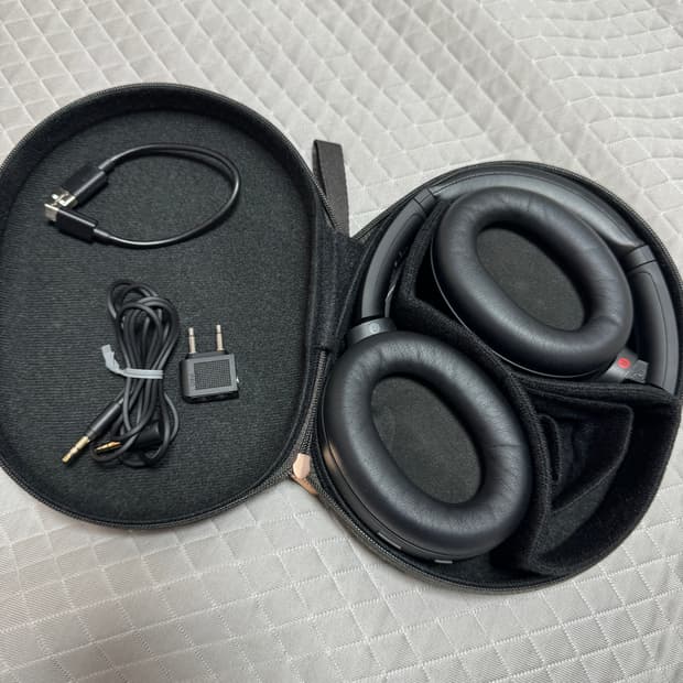 소니 wh 1000xm4 헤드폰 팝니다