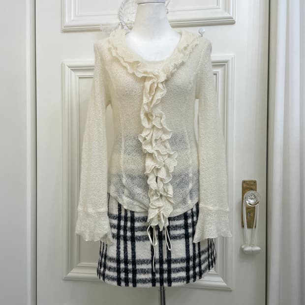 cream ruffle cardigan&crochet lace-up sl