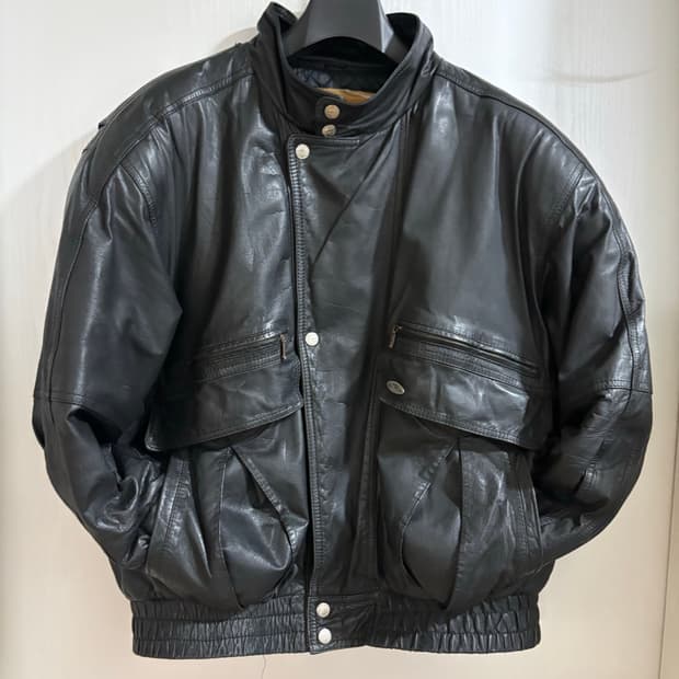 80s-90s vintage leather bomber jacket