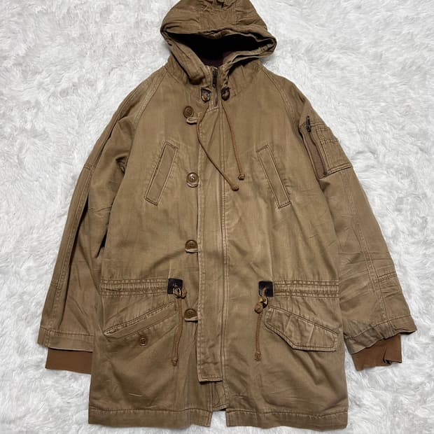 string detailed padded parka