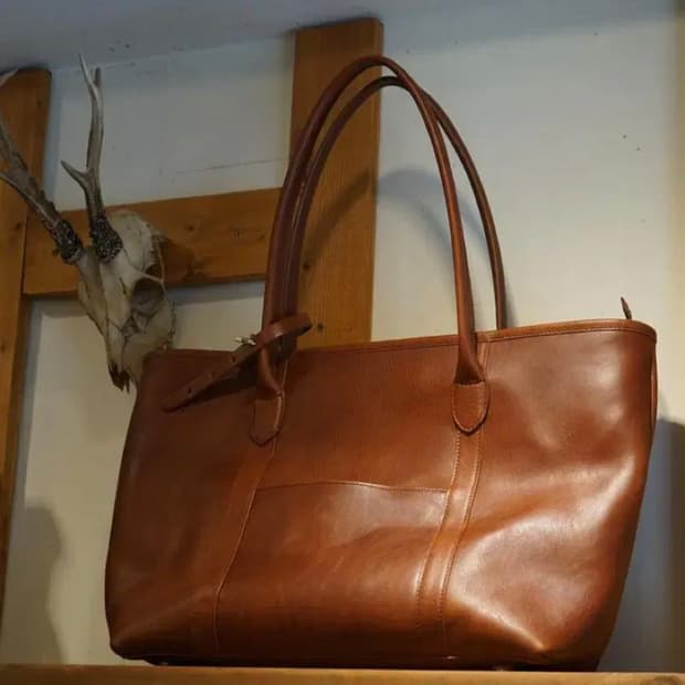 유니페어 에센셜 토트백 가죽 공방 맞춤 제작