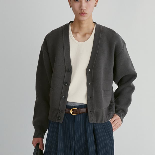 렉토 24F/W 러스 컴팩트 니트 가디건 차콜
