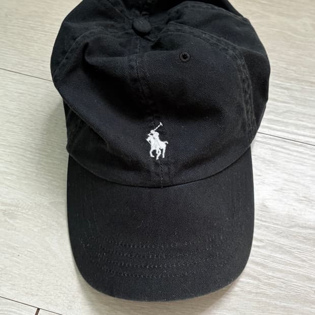 폴로 볼캡 