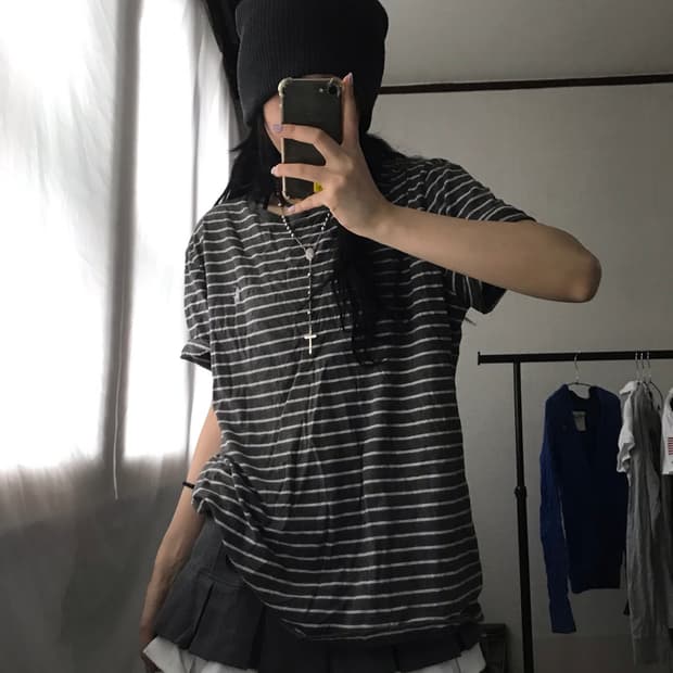 폴로 그레이 스트라이프 반팔티셔츠