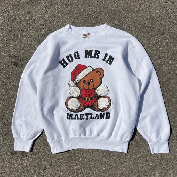 90‘s Hug Me 스웻셔츠