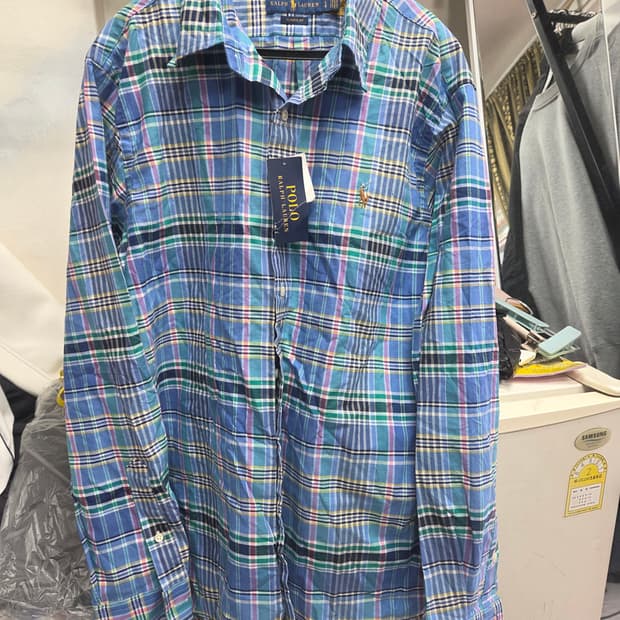 폴로   체크  남방   미사용