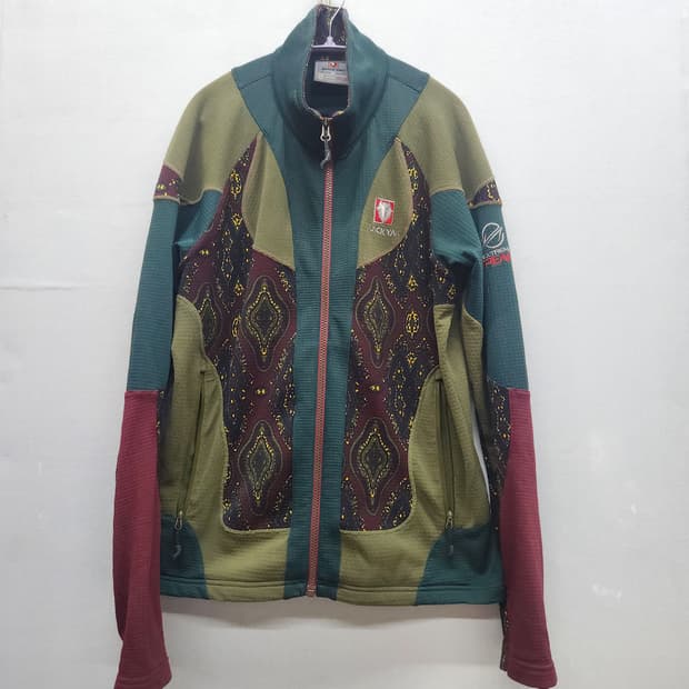 블랙야크 익스트림 시리즈 빈티지 디자인 집업 95(L) 남여공용