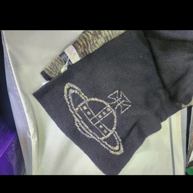 비비안웨스트우드 머플러