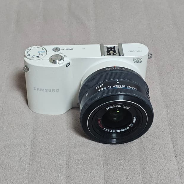 삼성 NX1000 미러리스 카메라