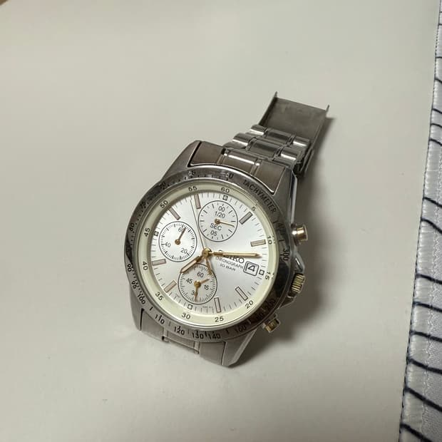 세이코 크로노그래프 시계 실버