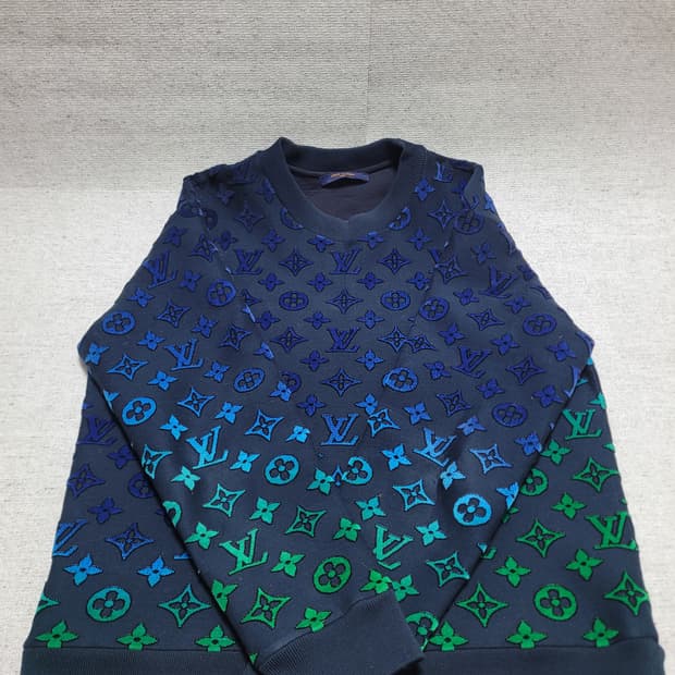 (백화점판새상품급)루이비통 모노그램 그라디언트 필쿠페 맨투맨