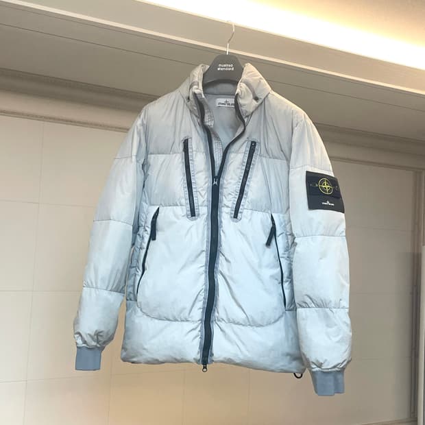 { M size }스톤 아일랜드 가먼트 다이드 크링클랩스 다운자켓