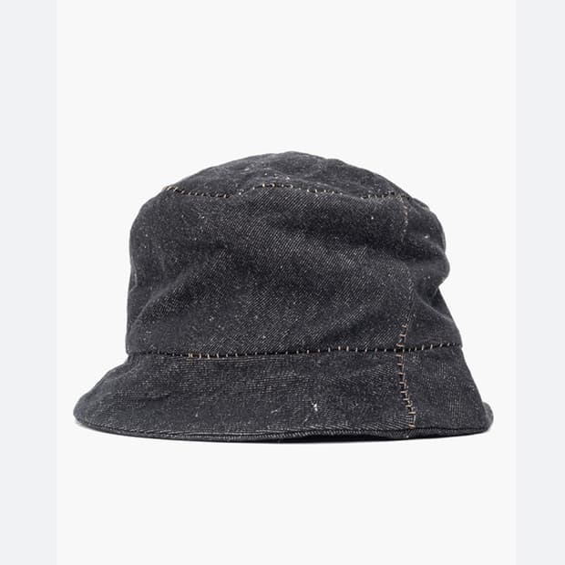 Forme d’expression bucket hat