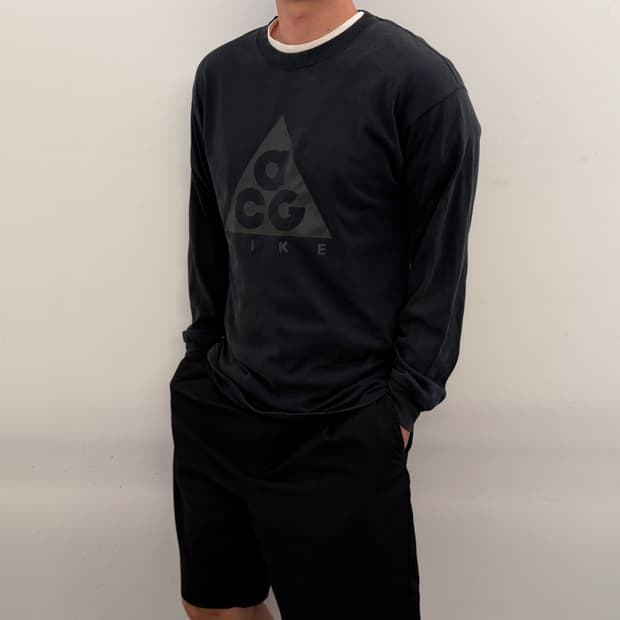 나이키 acg 롱 슬리브