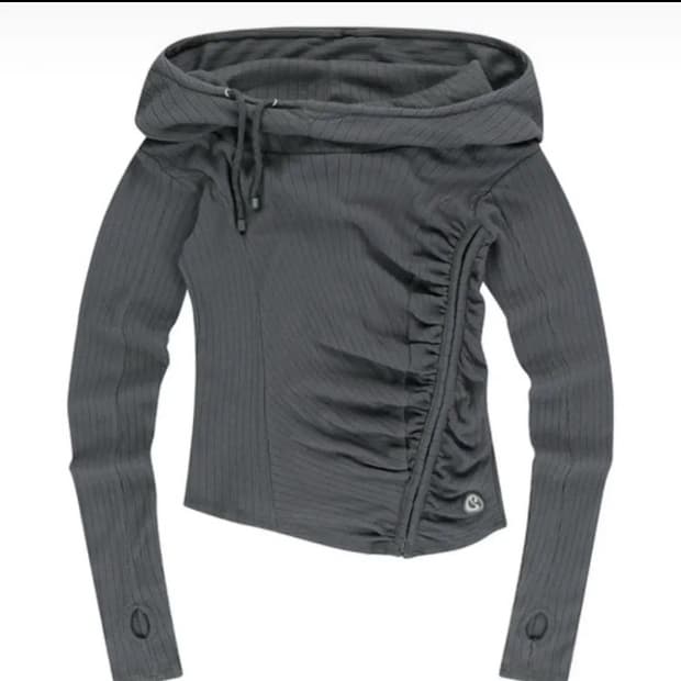 코이세이오 셔링 후드티 차콜 구해요