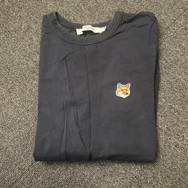 메종키츠네 반팔티 