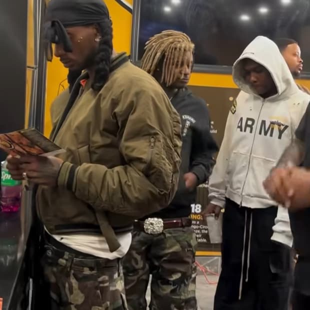 오토링거 시그니처 스트랩 봄버