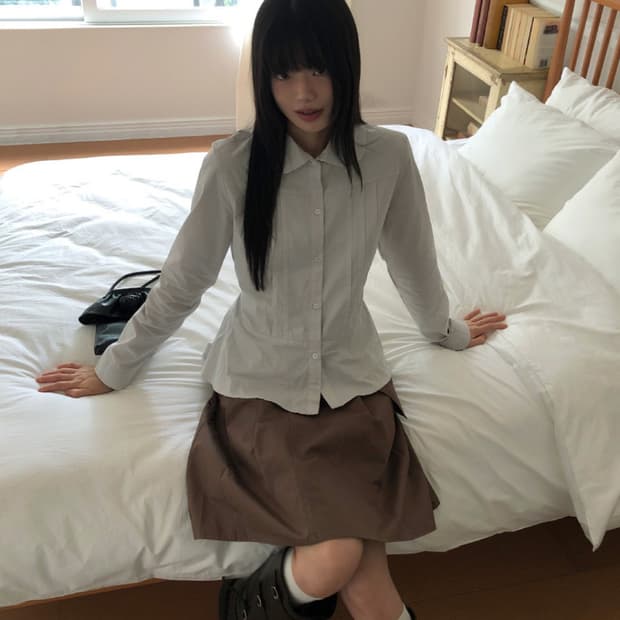 핀턱 버튼 긴팔 셔츠 그레이