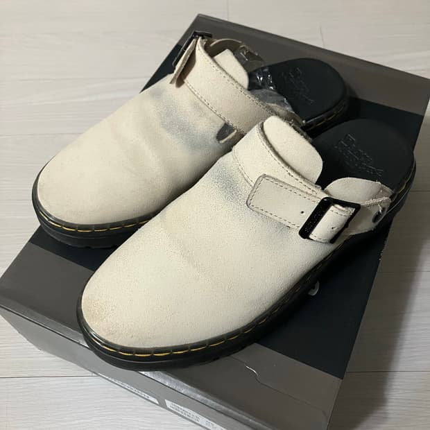 닥터마틴 칼슨 스웨이드 뮬