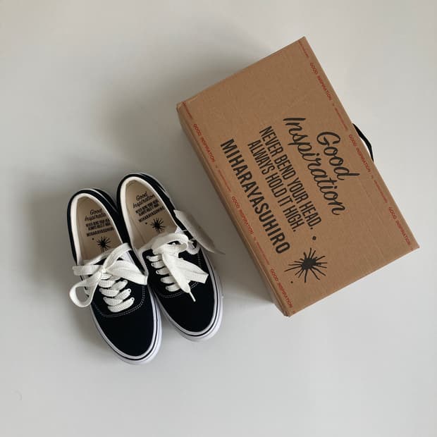 X GU Sneakers