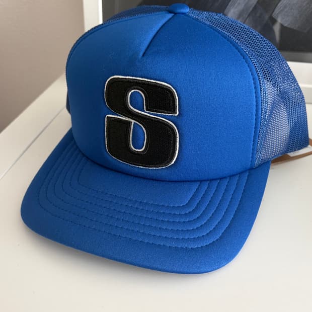 (한국발매x)스투시 빅 s 트러커 스냅백 블루 슈프림 팔라스
