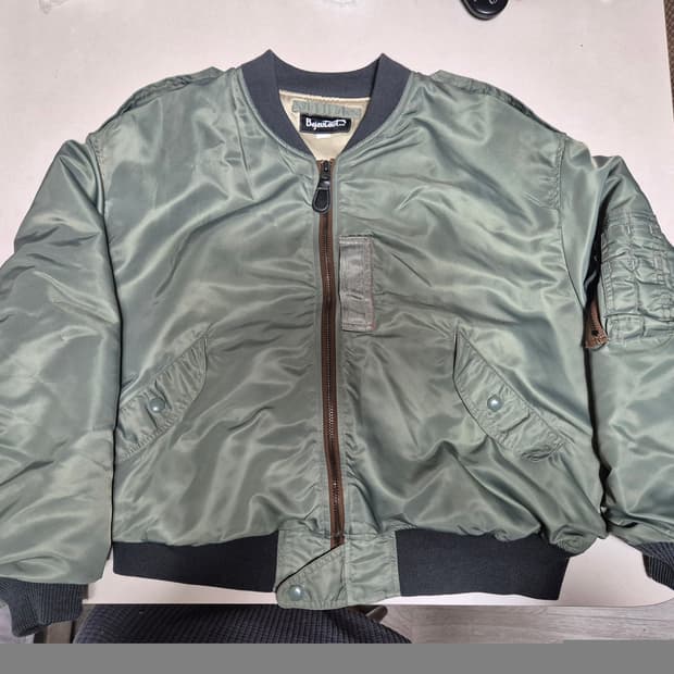 바자우라우트 L2B 봄버자켓 항공점퍼 XL