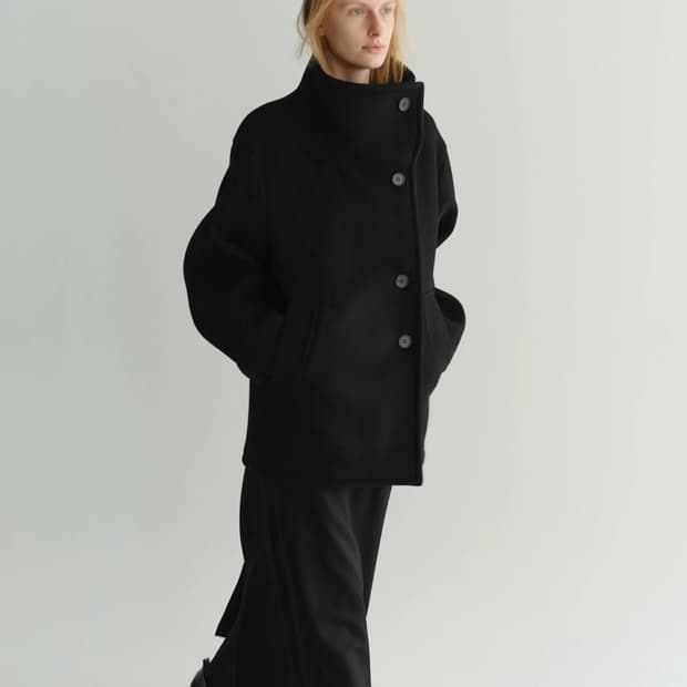 이아 하프코트 EAAH HAYES HALF COAT BLACK