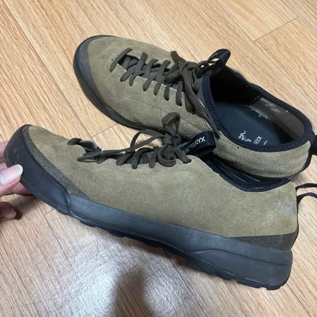 아크테릭스 정품 등산화