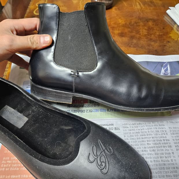 (8M) 엠포리오 아르마니 첼시부츠