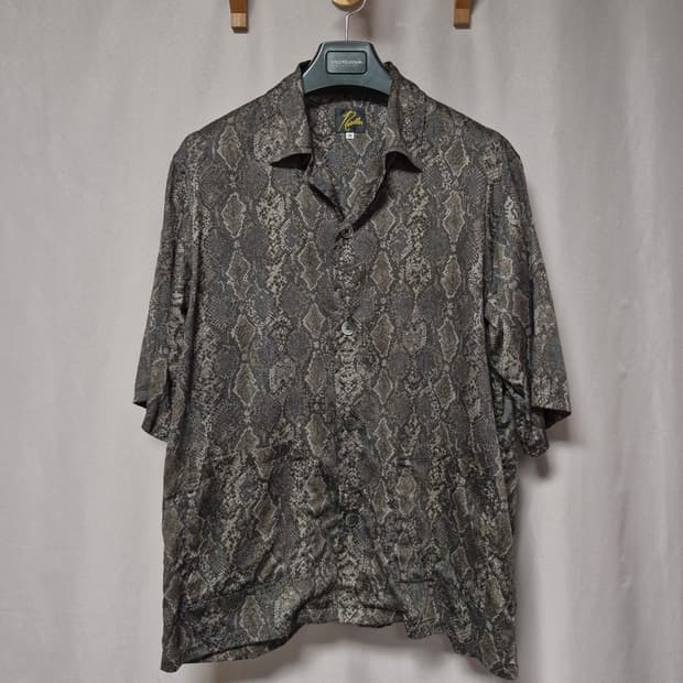 니들스 파이톤 카바나 셔츠