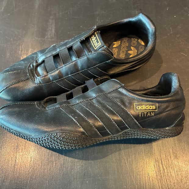 280) 아디다스 타이탄 올블랙