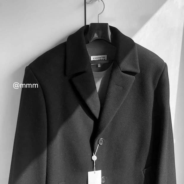 마르지엘라/백 컷아웃 코트​