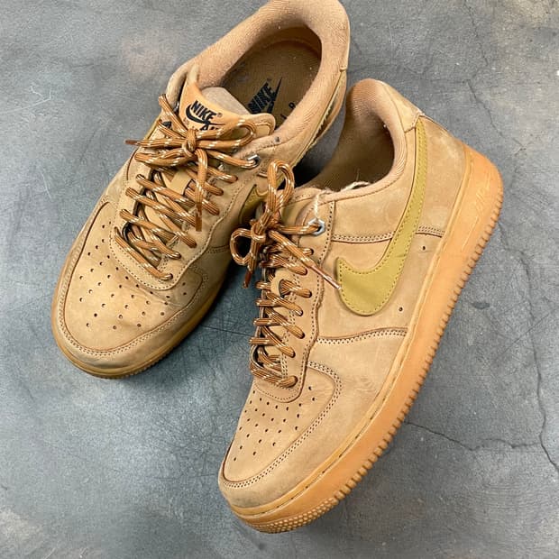 나이키 에어포스 머스타드