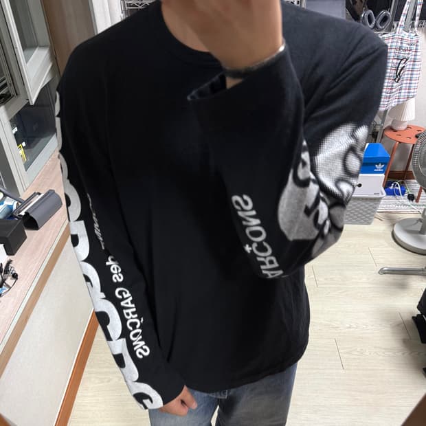 cdg 레터링 롱슬리브 티셔츠