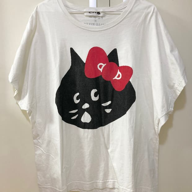 네넷냐 헬로키티 반팔 티셔츠