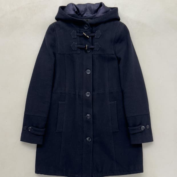 엠포리오 아르마니의 더플코트