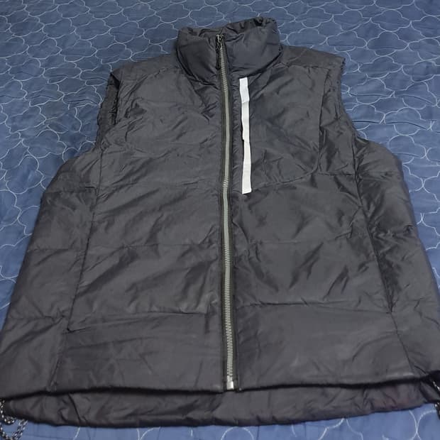 언더아머 조끼패딩 블랙 (L)