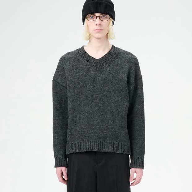 아워레가시 Sonar 브이넥 니트