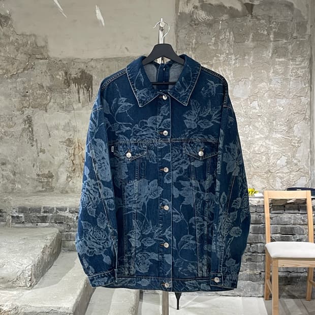 msgm 플로랄 백 하프 버튼 데님 자켓