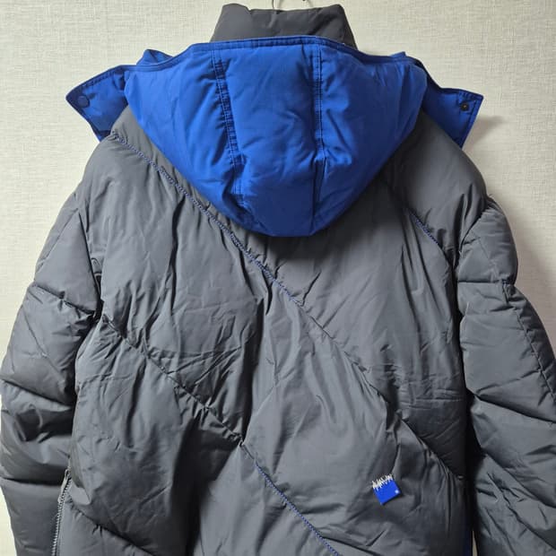 자라×아더에러 자더에러 패딩 팝니다