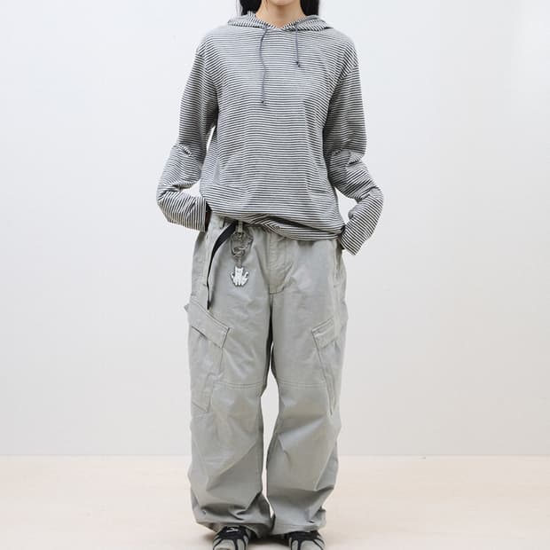 해칭룸 스트라이프 후디 그레이