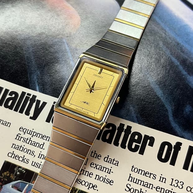 Seiko ARC Tank Quartz Vintage Watch 