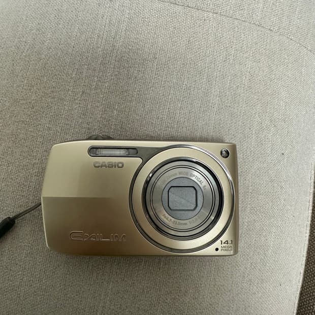 카시오 엑슬림 z2300 디카/디지털카메라