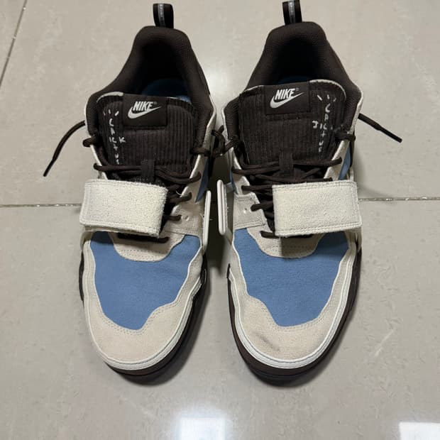 나이키 스캇 줌 필드