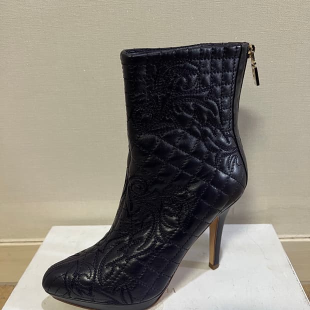 Versace 베르사체 퀼팅 부츠 37.5 딥퍼플