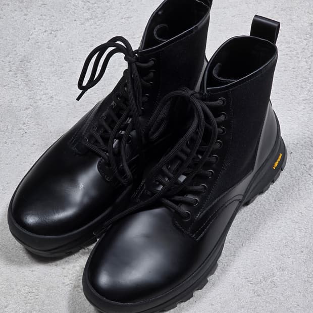 ZARA 자라 비브람 레더 부츠 블랙 270